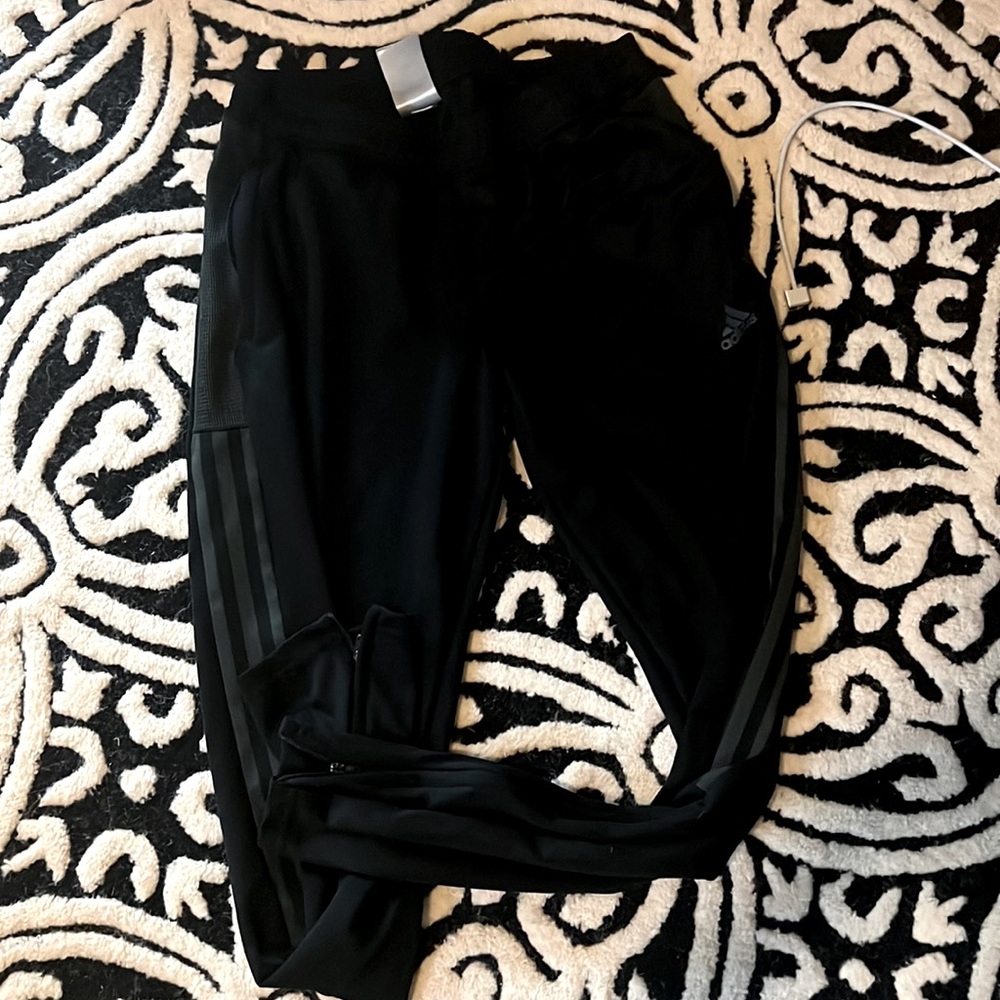 Great condition joggers size M from adidas